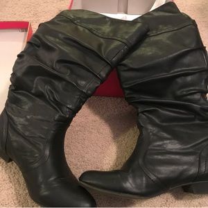 Women’s Candies Black Boots size 10